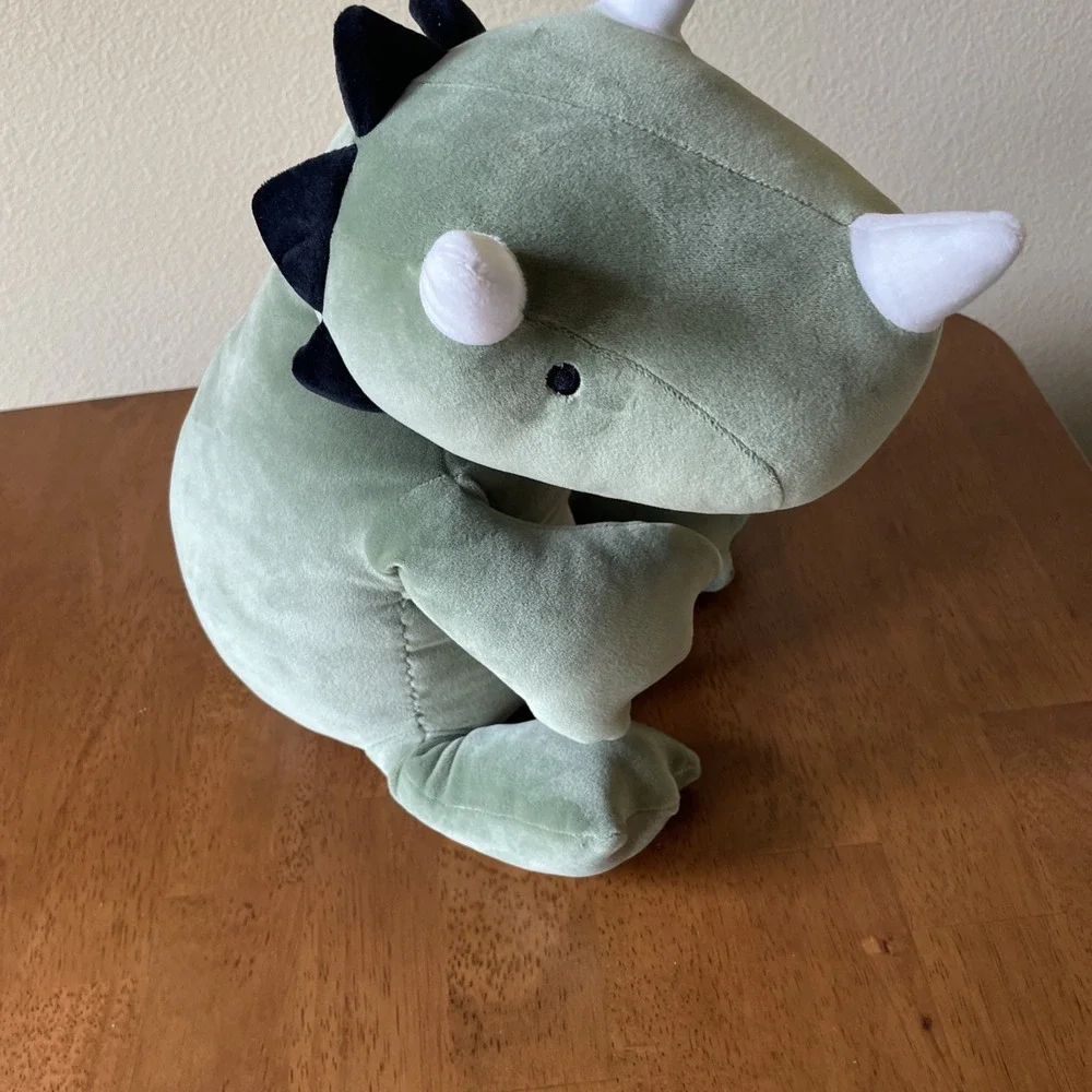 Pillowfort Weighted Stuffed Animal Green Dinosaur Plush Stuffie Stuffy Clean